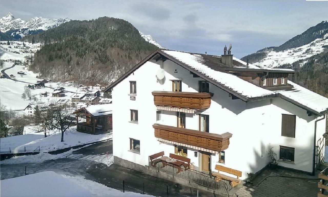 Haus Hubertus Apartamento Schruns Exterior foto